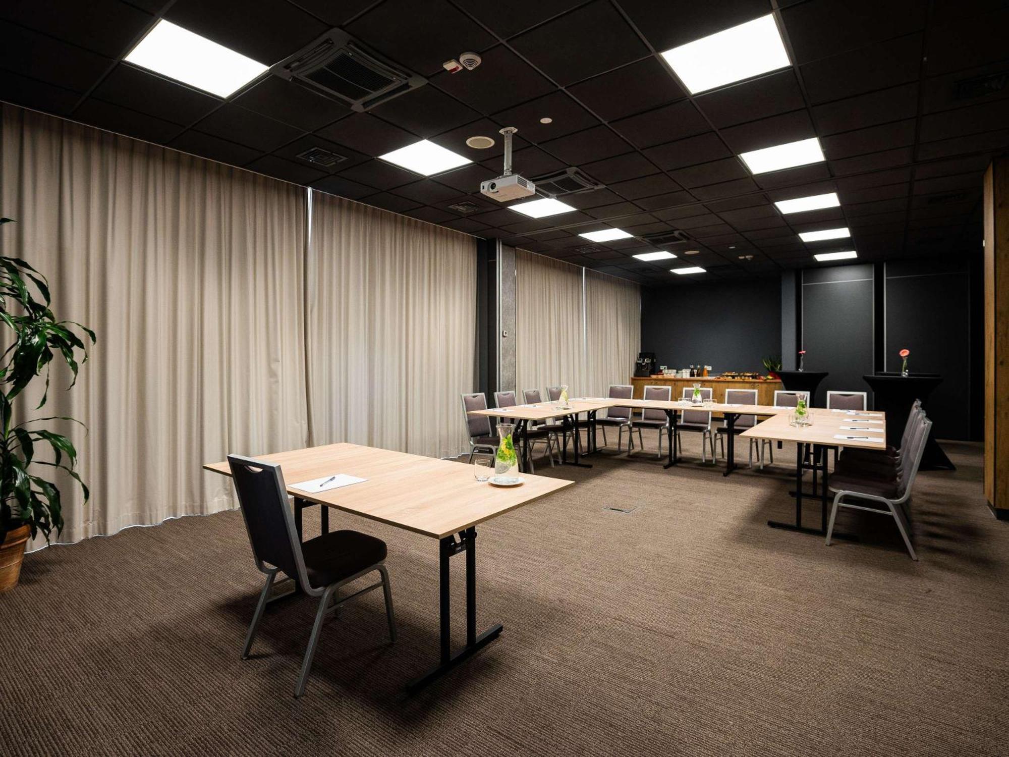 苏奇拉斯 Ibis Poznan Polnoc酒店 外观 照片