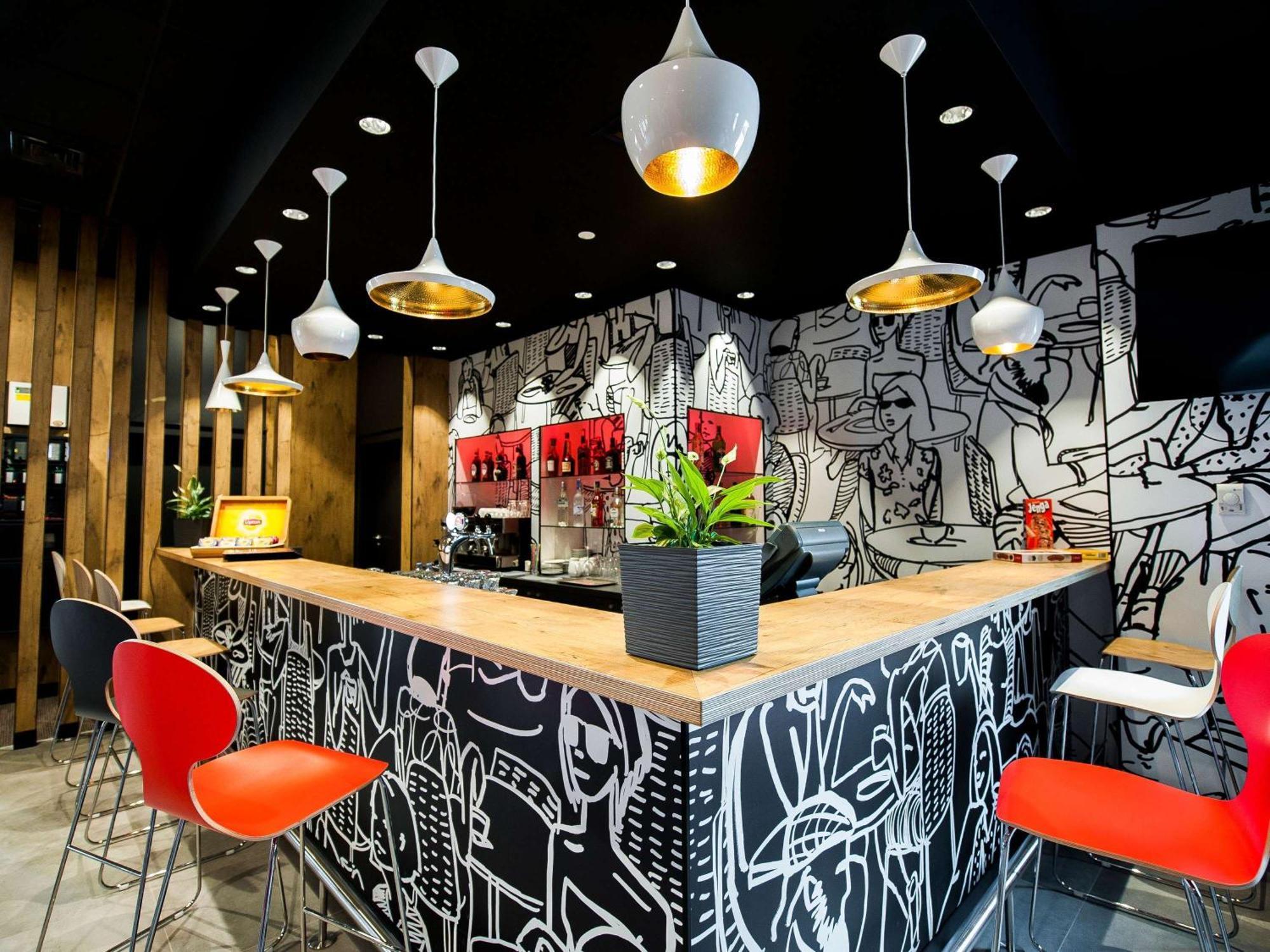 苏奇拉斯 Ibis Poznan Polnoc酒店 外观 照片