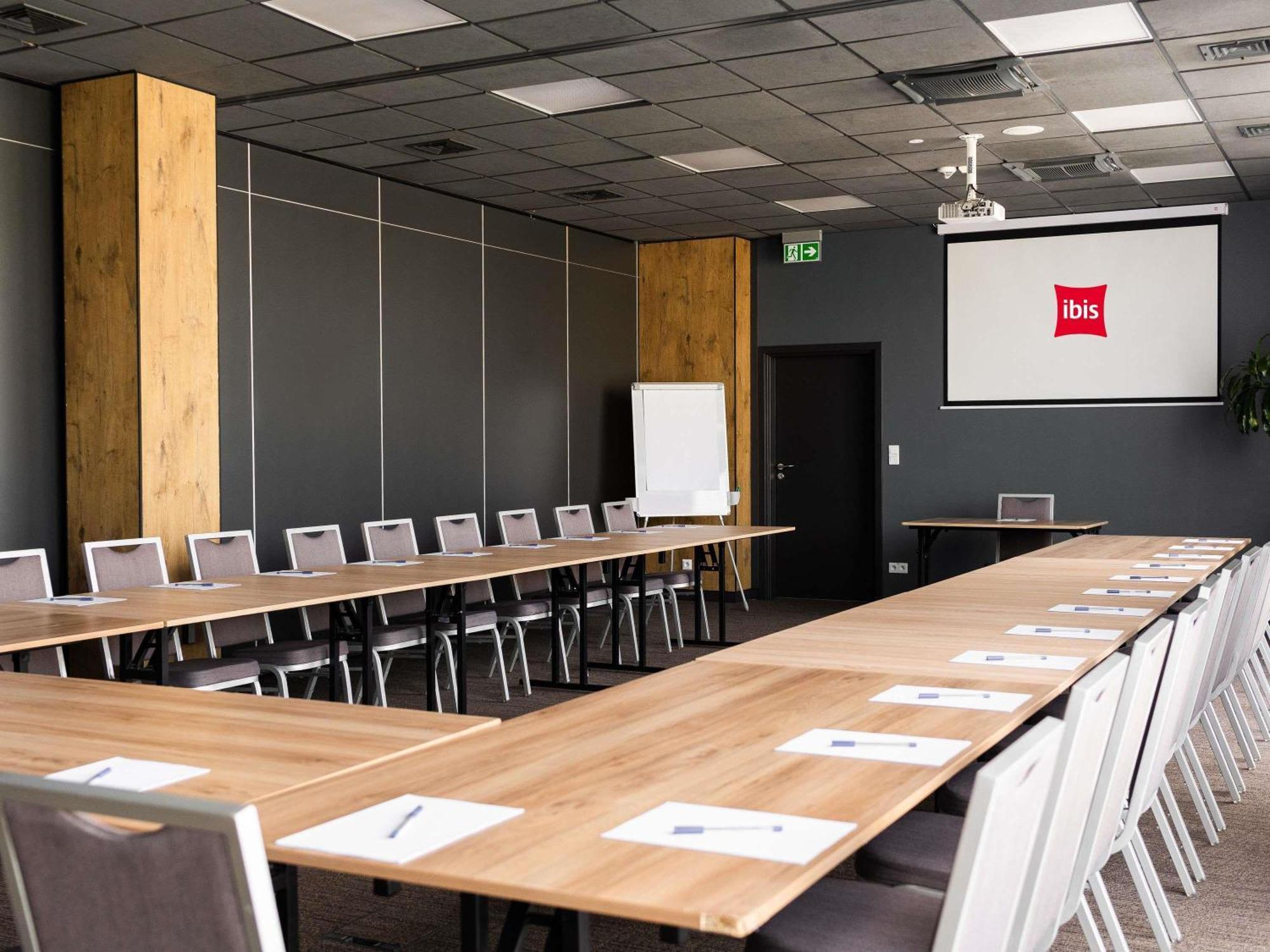 苏奇拉斯 Ibis Poznan Polnoc酒店 外观 照片
