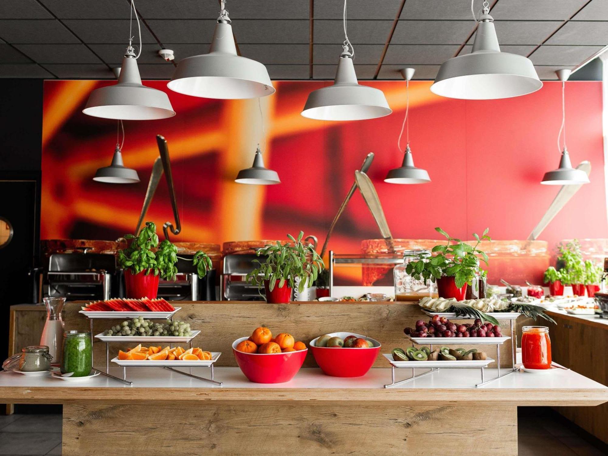 苏奇拉斯 Ibis Poznan Polnoc酒店 外观 照片